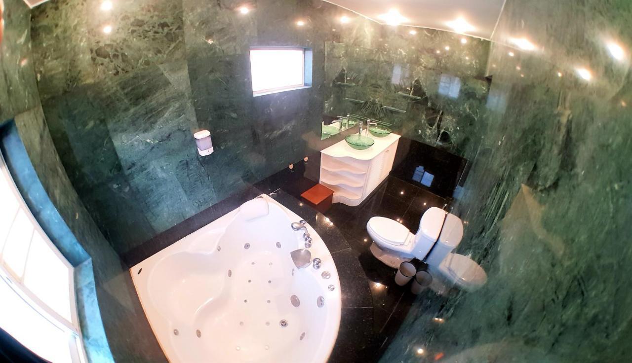 Joopland Luxury Pool Villa Pattaya Walking Street 6 Bedrooms Exteriör bild