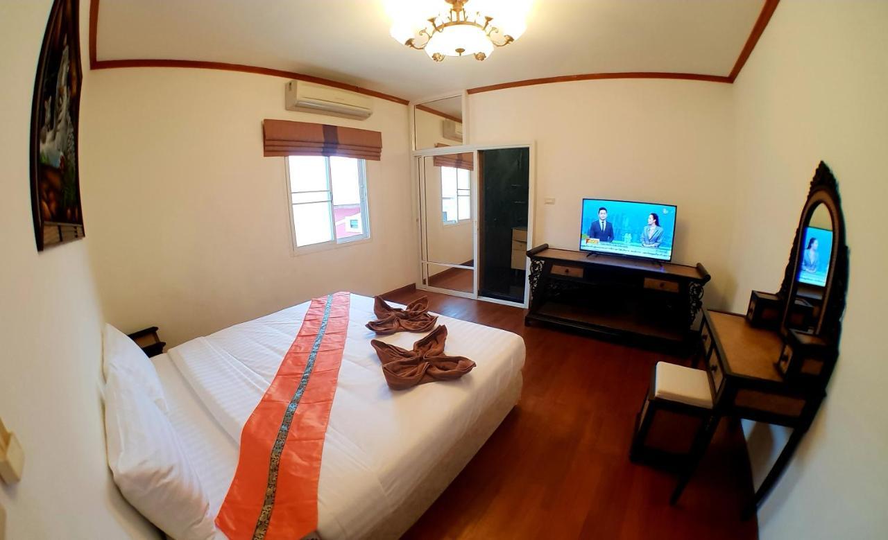 Joopland Luxury Pool Villa Pattaya Walking Street 6 Bedrooms Exteriör bild